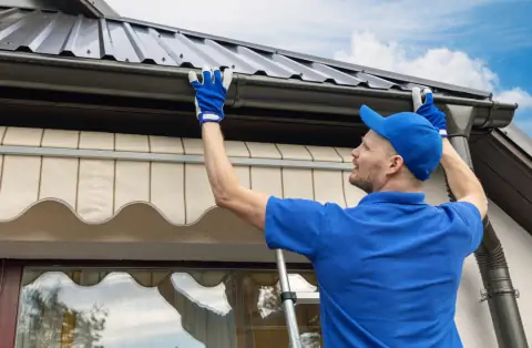 Travaux de gouttières - Saint-Pantaléon-les-Vignes